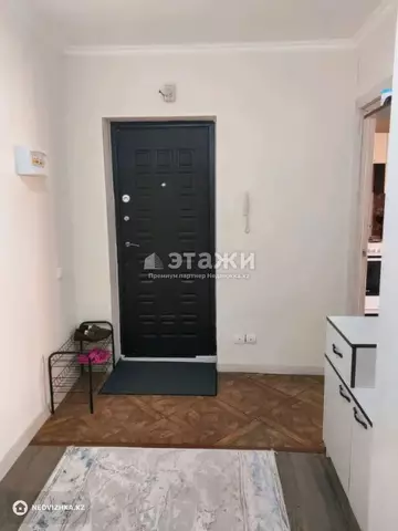 3-комнатная квартира, этаж 3 из 6, 80 м²