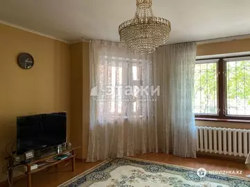 3-комнатная квартира, этаж 1 из 5, 106 м²