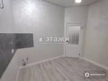 2-комнатная квартира, этаж 2 из 12, 38 м²