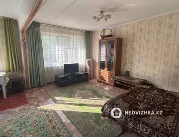 1-комнатная квартира, этаж 1 из 6, 345 м²