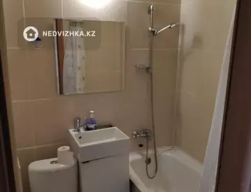 2-комнатная квартира, этаж 2 из 9, 68 м², на длительный срок