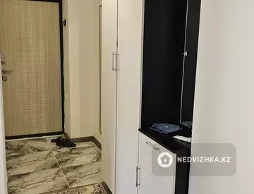 2-комнатная квартира, этаж 3 из 6, 54 м²