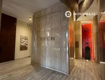 4-комнатная квартира, этаж 2 из 8, 182 м²