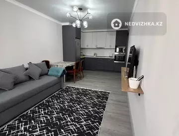 1-комнатная квартира, этаж 4 из 5, 60 м², на длительный срок