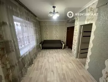 2-комнатная квартира, этаж 4 из 4, 48 м², на длительный срок