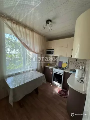 2-комнатная квартира, этаж 3 из 4, 40 м²