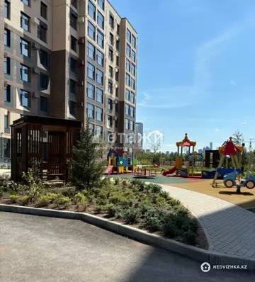 2-комнатная квартира, этаж 10 из 12, 64 м²