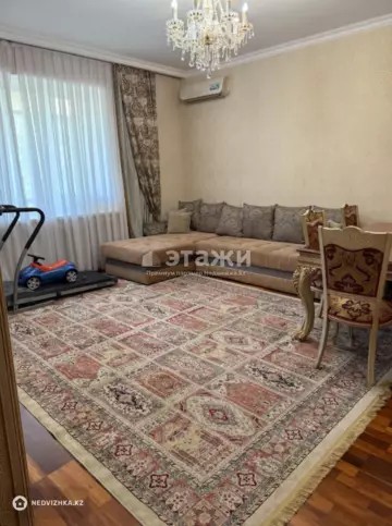 3-комнатная квартира, этаж 3 из 9, 130 м²