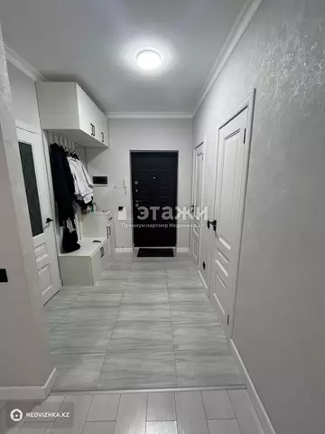 3-комнатная квартира, этаж 6 из 9, 77 м²