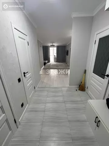 3-комнатная квартира, этаж 6 из 9, 77 м²