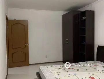 2-комнатная квартира, этаж 2 из 4, 43 м², посуточно