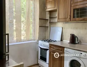 2-комнатная квартира, этаж 2 из 4, 43 м², на длительный срок