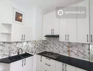 4-комнатная квартира, этаж 2 из 3, 81 м²