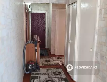 3-комнатная квартира, этаж 5 из 5, 60 м²
