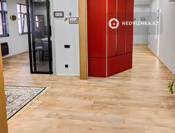 2-комнатная квартира, этаж 6 из 7, 95 м², на длительный срок