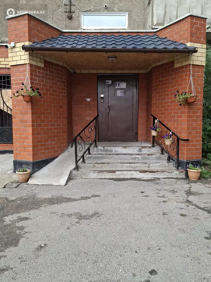 62 м², 3-комнатная квартира, этаж 2 из 10, 62 м², изображение - 1