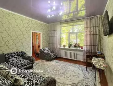 3-комнатная квартира, этаж 2 из 2, 60 м²