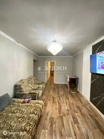 3-комнатная квартира, этаж 5 из 5, 60 м²