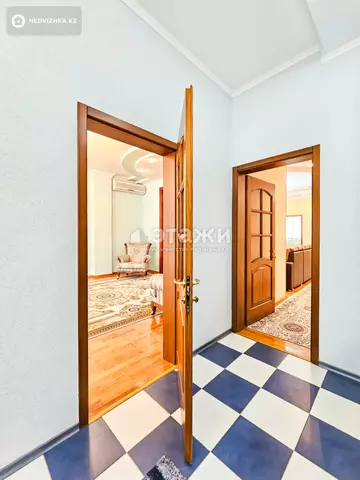 200 м², 5-комнатная квартира, этаж 4 из 6, 200 м², на длительный срок, изображение - 19