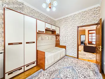 200 м², 5-комнатная квартира, этаж 4 из 6, 200 м², на длительный срок, изображение - 50