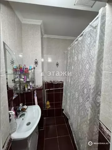 2-комнатная квартира, этаж 9 из 9, 58 м²