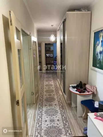 3-комнатная квартира, этаж 10 из 10, 82 м²