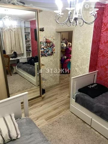 3-комнатная квартира, этаж 10 из 10, 82 м²