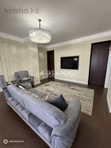 4-комнатная квартира, этаж 16 из 17, 223 м²
