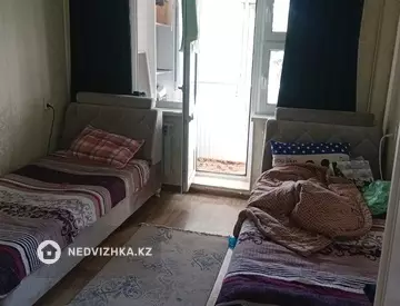 3-комнатная квартира, этаж 4 из 5, 60 м²