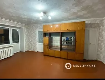 2-комнатная квартира, этаж 4 из 4, 43 м²