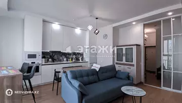 3-комнатная квартира, этаж 12 из 20, 90 м², на длительный срок