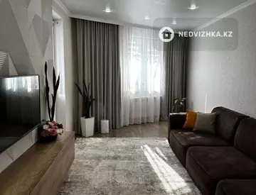 3-комнатная квартира, этаж 15 из 22, 8 м²