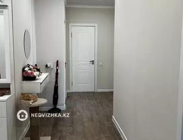 3-комнатная квартира, этаж 15 из 22, 8 м²