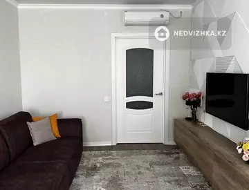 3-комнатная квартира, этаж 15 из 22, 8 м²