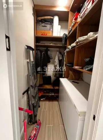 2-комнатная квартира, этаж 9 из 17, 76 м²
