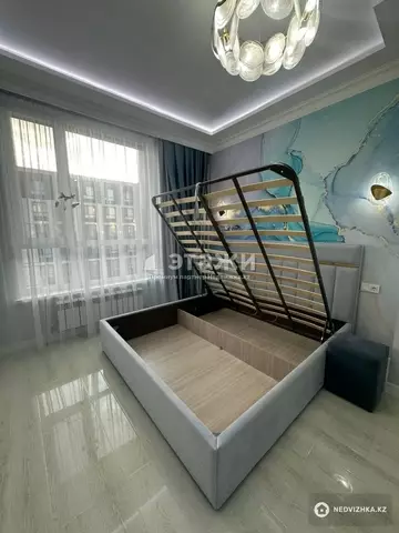 2-комнатная квартира, этаж 8 из 10, 66 м²