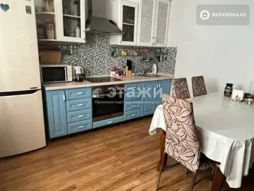 3-комнатная квартира, этаж 4 из 10, 62 м²