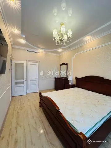 3-комнатная квартира, этаж 5 из 6, 137 м², на длительный срок