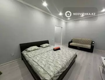 1-комнатная квартира, этаж 1 из 9, 46 м², посуточно