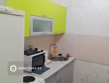 2-комнатная квартира, этаж 3 из 10, 54 м², посуточно