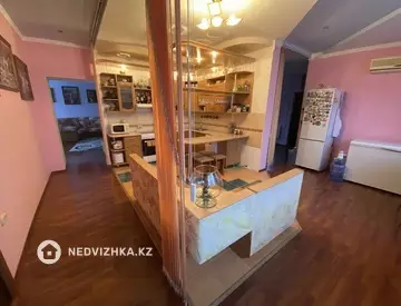7-комнатный дом, 9 соток, 275 м²