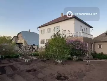 7-комнатный дом, 9 соток, 275 м²