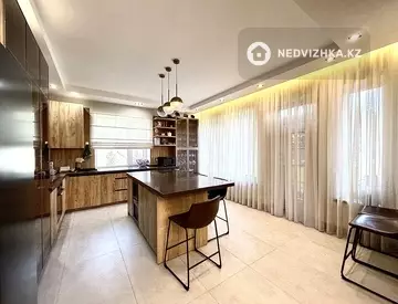 6-комнатный дом, 8 соток, 238 м²