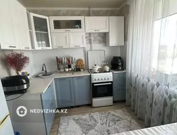 2-комнатная квартира, этаж 9 из 10, 53 м²