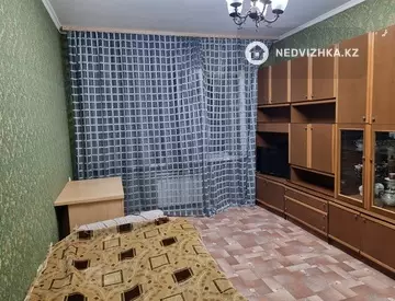 1-комнатная квартира, этаж 4 из 5, 36 м²