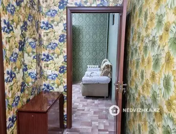1-комнатная квартира, этаж 4 из 5, 36 м²