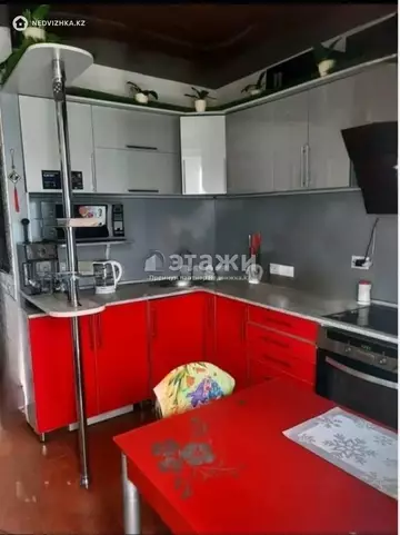 2-комнатная квартира, этаж 12 из 14, 63 м²