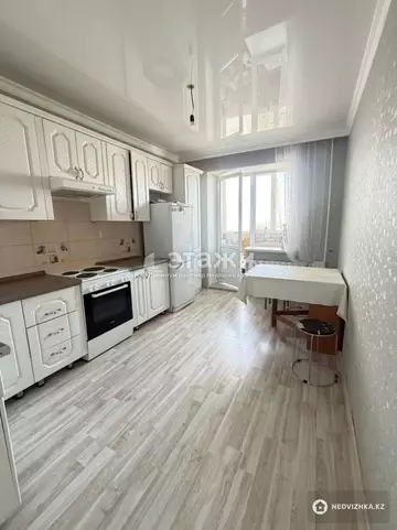 2-комнатная квартира, этаж 12 из 12, 56 м²
