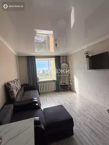 2-комнатная квартира, этаж 12 из 12, 56 м²