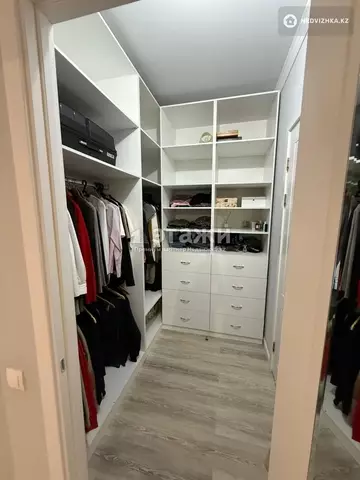 3-комнатная квартира, этаж 2 из 9, 112 м²